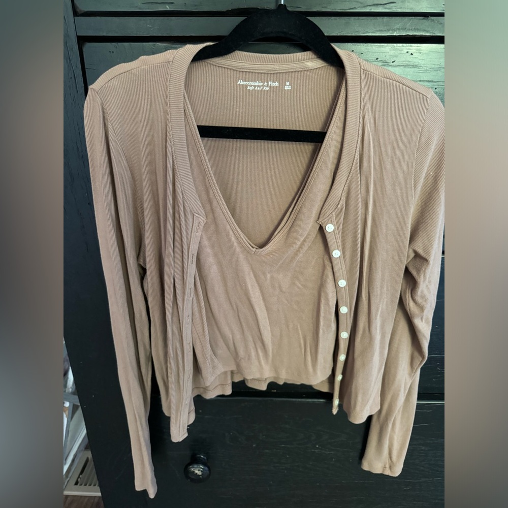 Abercrombie & Fitch ribbed tank and cardigan set